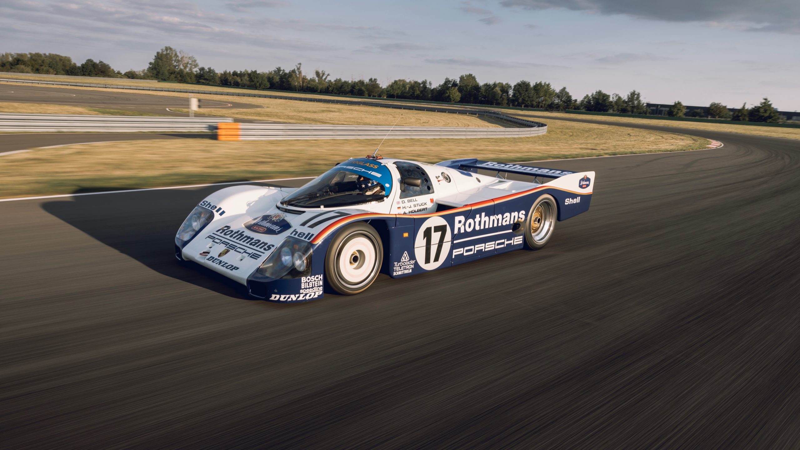 Porsche 962-006-LH-ROTHMANS-foto-porsche-ag
